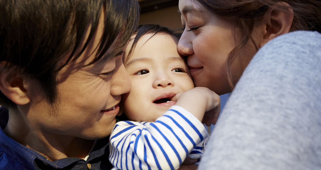 顔のたるみを予防するには